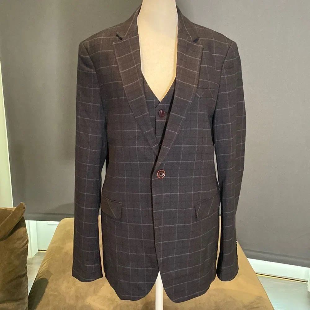 Men’s Plaid 3 Piece Suit One Button Closure Notched Lapel Jacket 34 Pants 32 NWT - Picture 2 of 14
